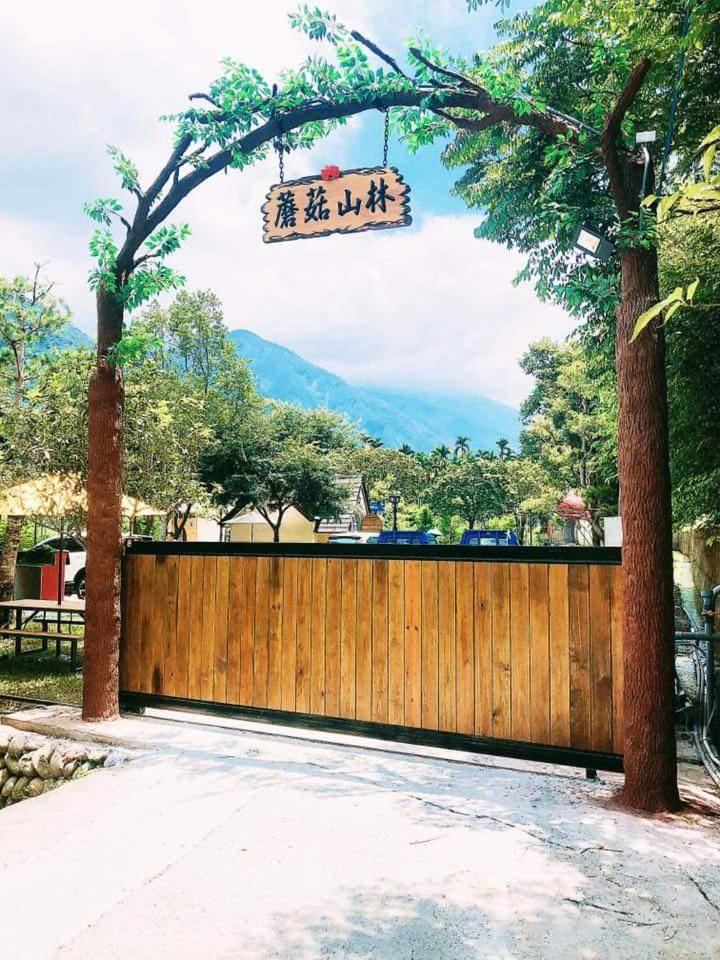 Mushroom Forest Guesthouse Camping Site Puli Ngoại thất bức ảnh